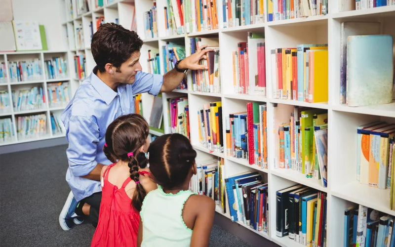 How to Choose the Right School Books for Your Child in Pakistan